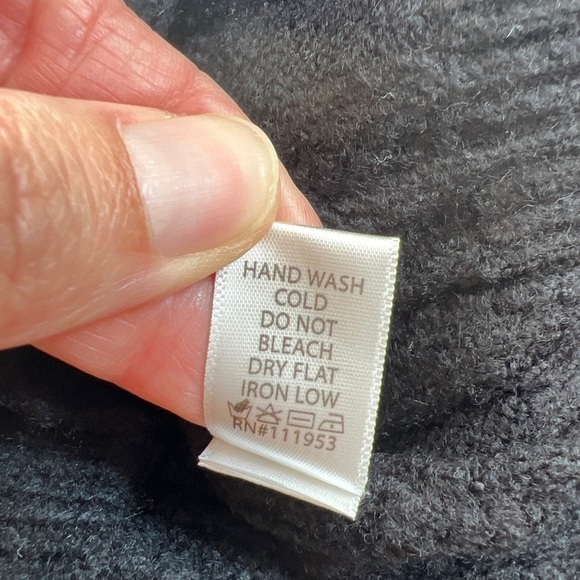 Black V-Neck Cozy Button Up Crop Long Sleeve Cardigan Sweater - Picture 8 of 8